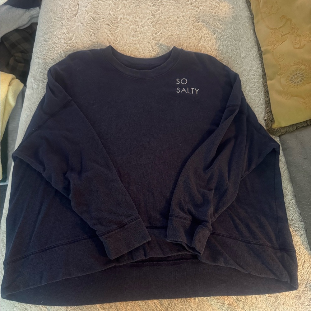 Woman’s Navy Aerie sweatshirt - Picture 2 of 6